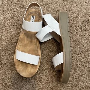 NWOT - Steve Madden Platform Sandals